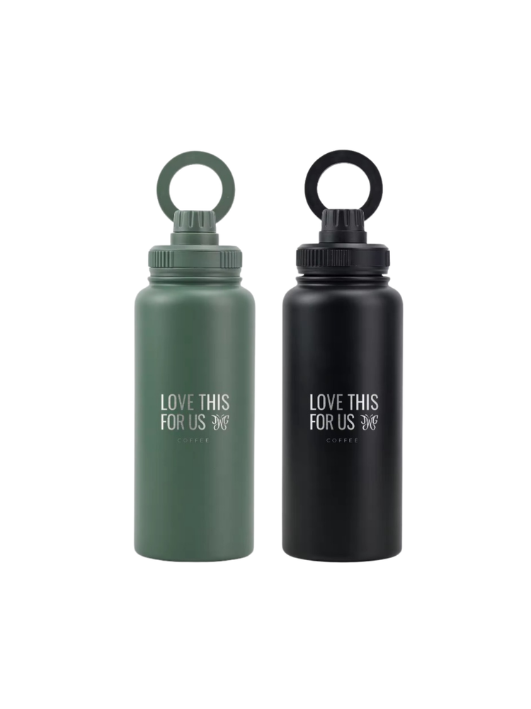 Insulated Stainless Steel Sports Bottle with Magnetic Phone Holder (One Item per Order)